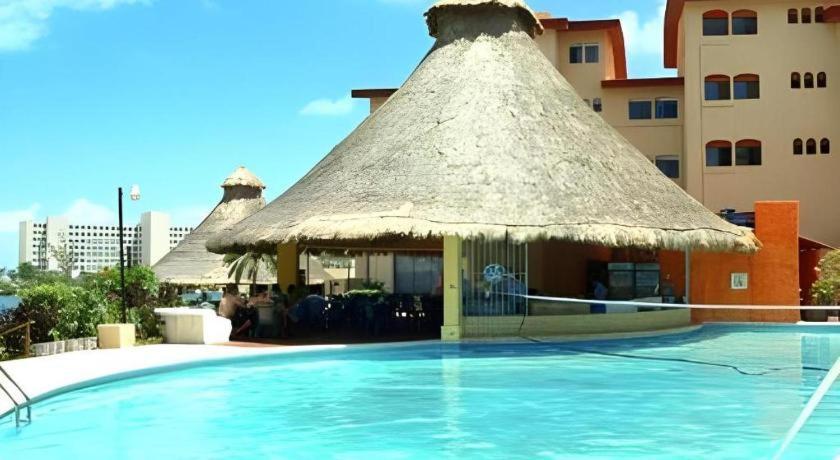 Selina Cancun Laguna Zona Hotelera Exterior photo
